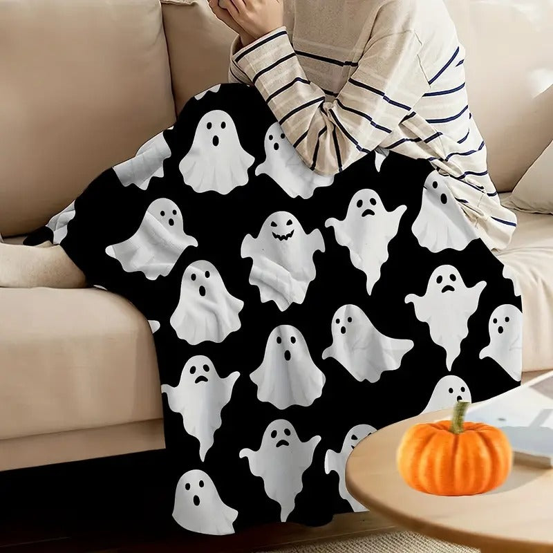 Ghost Figure Flannel Printed Blanket for Halloween Decor