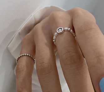 Sterling Silver Smiling Face Pearl Elastic Ring for Women