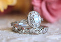 Diamond Egg-shaped Zircon Ring Set with New Design