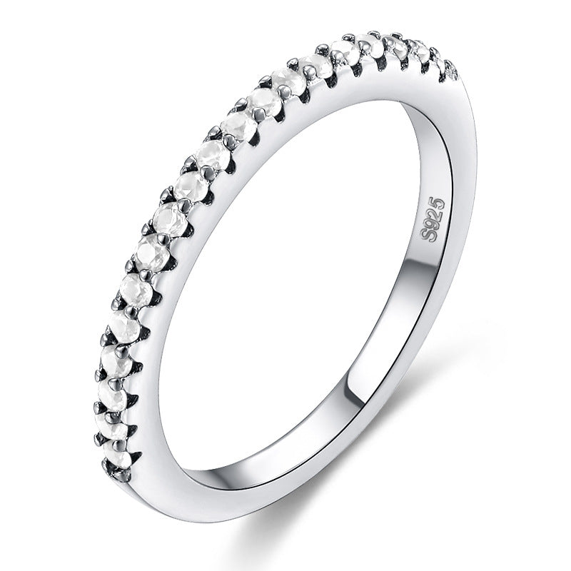 Simple Single Row Zircon Inlaid Diamond Ring