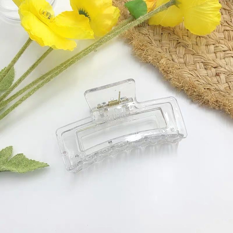 Gentle Aesthetic Cross Hair Claw Clip for Updos